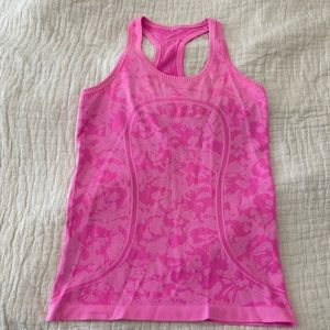 Lululemon tank top